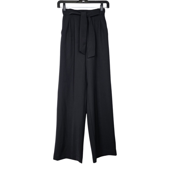 Lululemon Noir Wideleg pants with tie on the waist - Picture 4 of 11